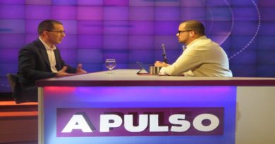 Ministro Arreaza: Hay que dirigir los esfuerzos hacia el Gobierno popular