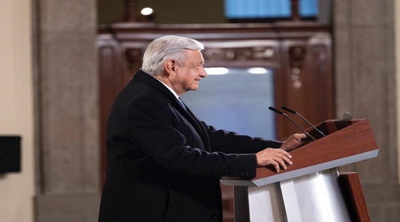 Presidente López Obrador anuncia que viajará a Colombia para discutir política antidroga de Petro