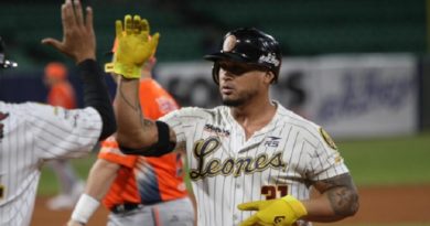Oswaldo Arcia se alzó con el Premio al Regreso del Año