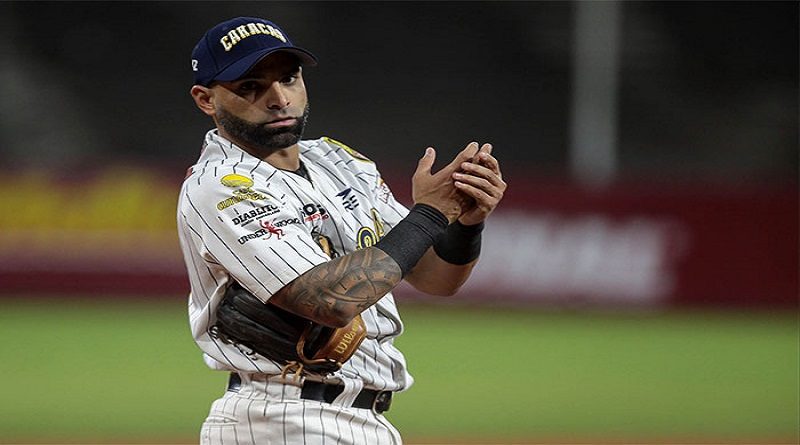 Alí Castillo jugará con el Tecolotes en México
