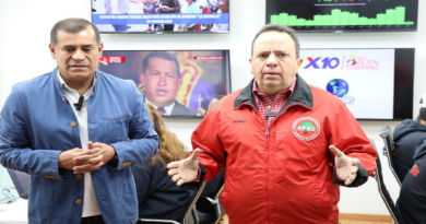 Ministro Marco Torres ofrece balance del 1x10 del Buen Gobierno en Sucre