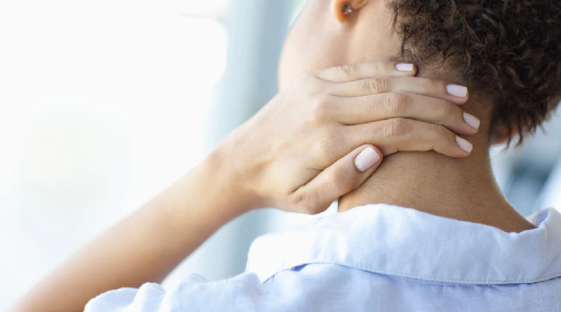 El dolor de cuello puede implicar riesgos para la salud