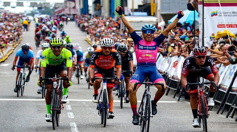 César Sanabria gana la primera etapa y lidera la Vuelta al Táchira