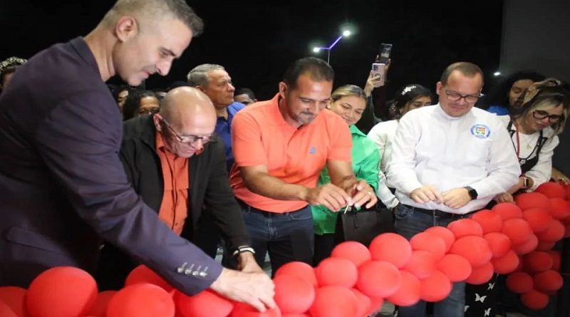 Cinta costera de La Guaira cuenta con nuevo local comercial para potenciar turismo
