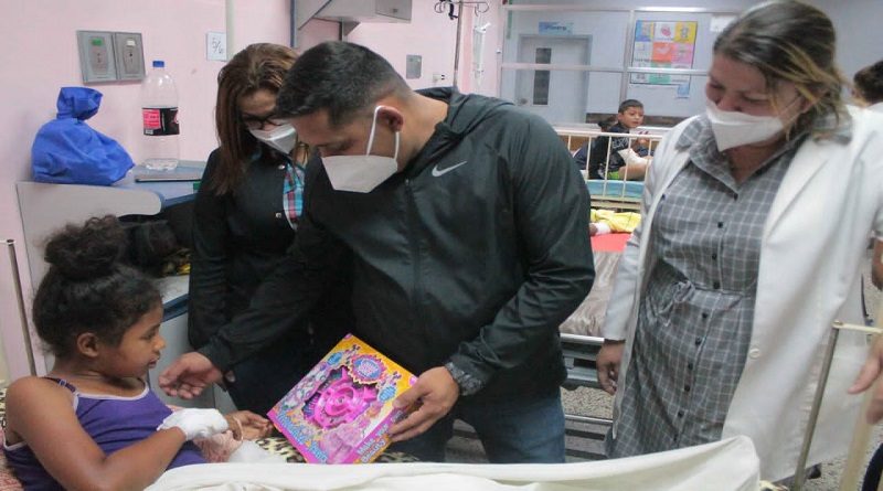 Entregan juguetes a niños del Hospital Pediátrico Dr. Jorge Lizarraga de Carabobo