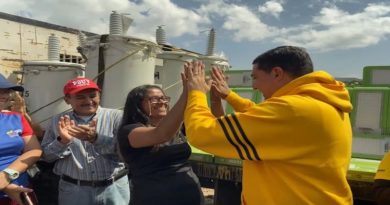 Entregan más de 1600 luminarias para alumbrado público en Mérida