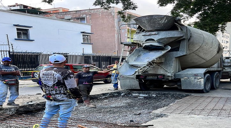 Hueco Hunting Squad is deployed for road recovery work on Galipán avenue