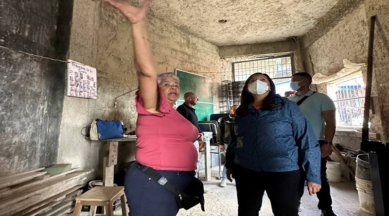 Inspeccionan trabajos de construcción de Base de Misiones en La Vega