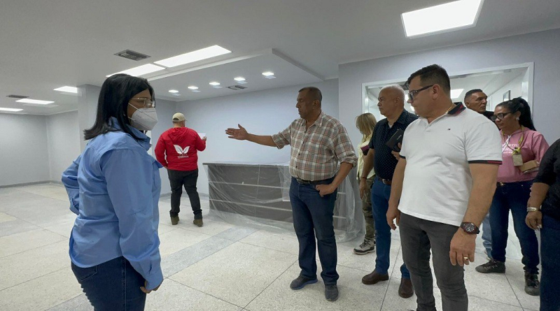 Adelantan trabajos de rehabilitación del Hospital José María Vargas
