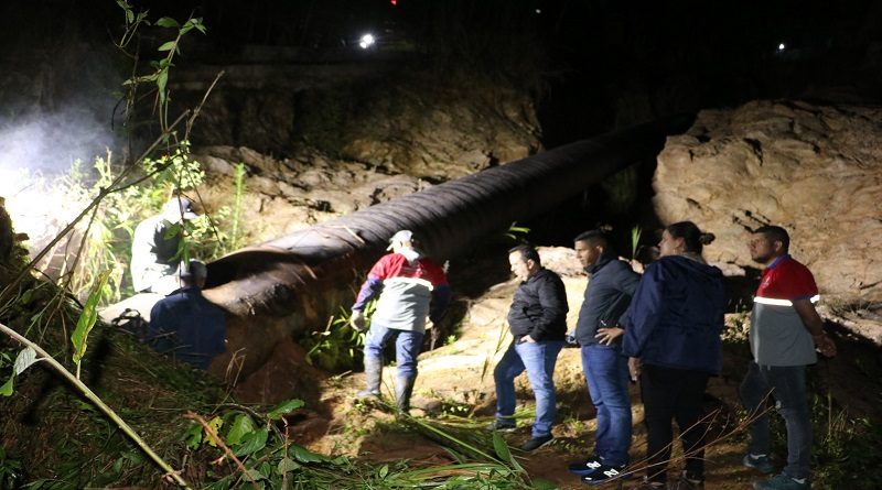 Supervisan trabajos de reparación en tuberías de 48 pulgadas en Miranda