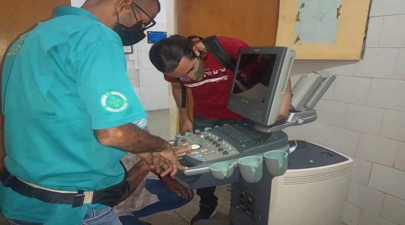 Reparan equipos médicos del Ambulatorio El Viñedo de Barcelona