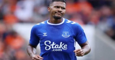Salomón Rondón agente libre y disponible para firmar con otro club