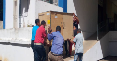 Ministerio de Salud distribuye 100 congeladores Vesfrost a nivel nacional