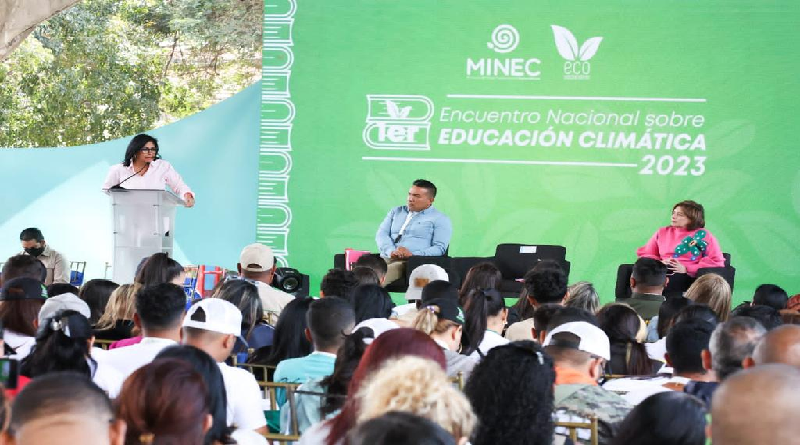 Vicepresidenta Delcy Rodríguez participa en primer encuentro nacional de educación climática
