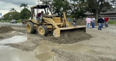 Realizan jornada de asfalto y limpieza en sector de El Samán de Mérida