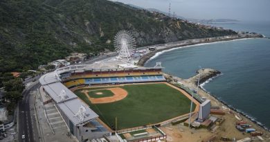 Estadio Jorge Luis García Carneiro listo para Serie del Caribe en La Guaira