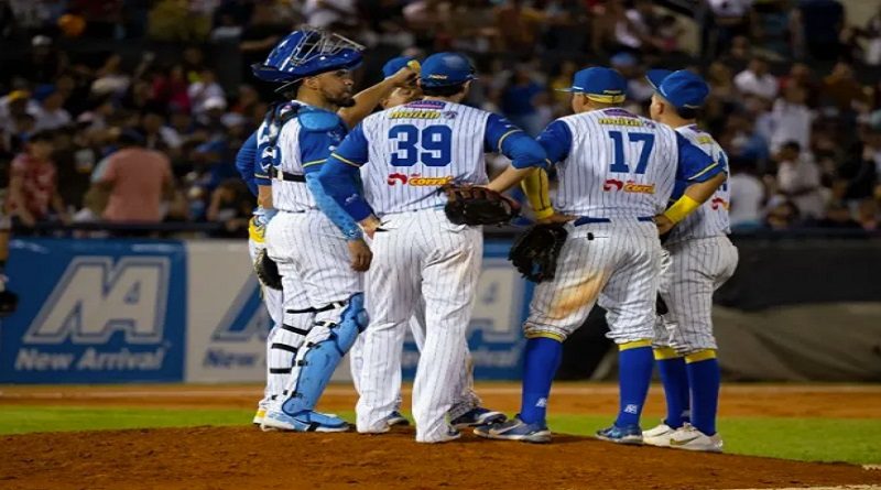 Magallanes refuerza su pitcheo con Édgar Escobar de cara al Round Robin