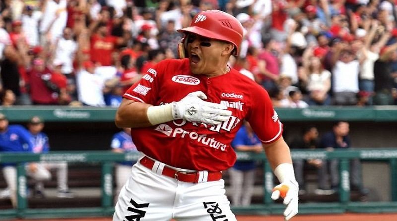 Ramón Flores repetirá con los Diablos Rojos en la Liga Mexicana de Béisbol