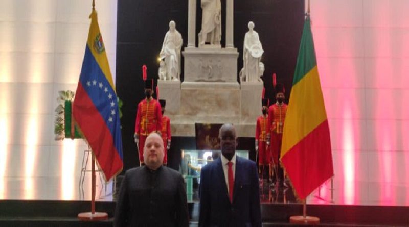 República de Mali honra a El Libertador con ofrenda floral en Caracas