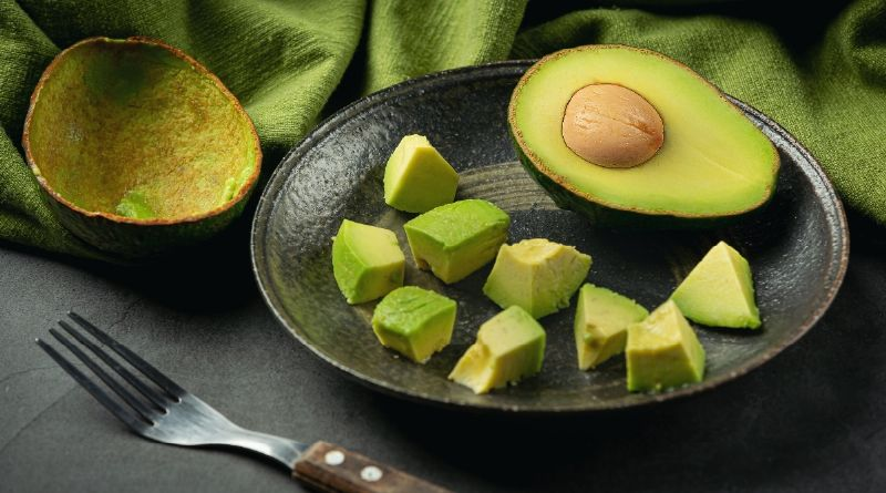 ¿Cuánto potasio tiene el aguacate y para qué sirve este mineral?