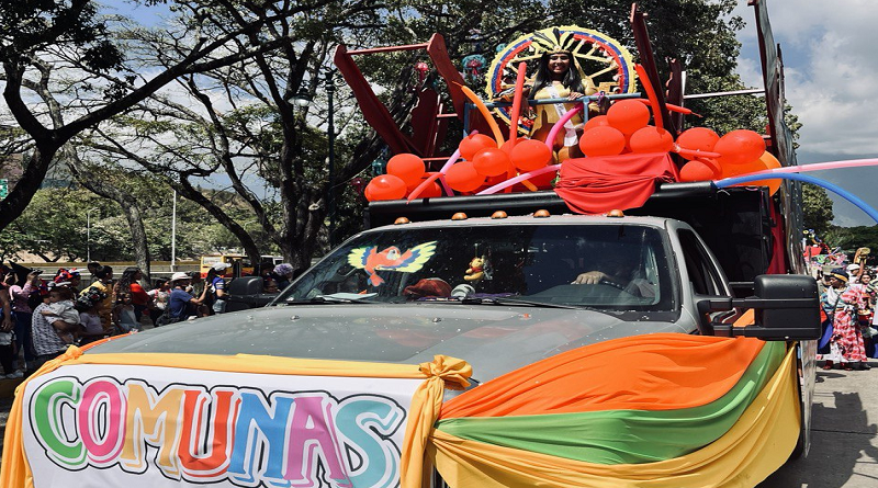 Alegría y color | Desfile de Carrozas y Comparsas deslumbrararon las calles de Caracas