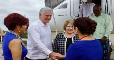 Gobernadora de Belice recibe a presidente Díaz Canel en visita oficial