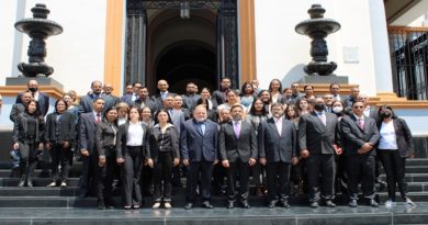 Defensoría del Pueblo rinde honores a El Libertador Simón Bolívar en su 23º Aniversario