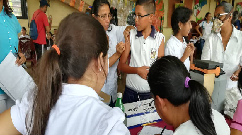 Ministerio de Salud establece mecanismos de trabajo en instituciones educativas del país