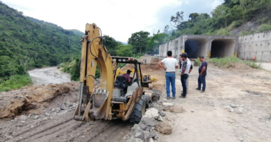 Familias afectadas por deslizamiento de más de 80 mil metros cúbicos de tierra en El Vigía son atendidas