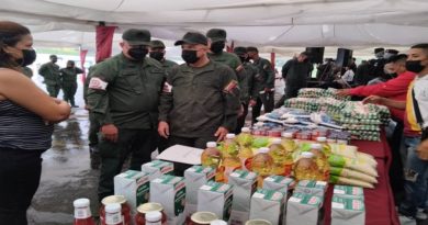 Favorecidas unas 350 familias y personal militar con distribución de alimentos en Miranda