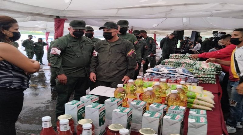 Favorecidas unas 350 familias y personal militar con distribución de alimentos en Miranda