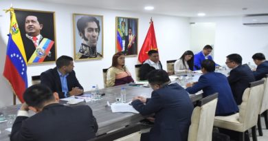 Primer Vicepresidente de la AN sostiene encuentro con delegación del Partido Comunista de Vietnam