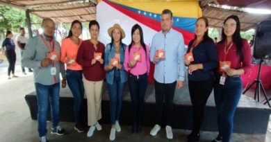 Realizan jornada para entregar financiamientos a emprendedores de Nueva Esparta