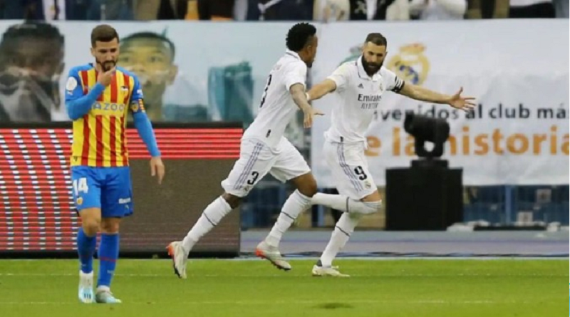 Real Madrid se impone al Valencia y sigue en la lucha por la Liga