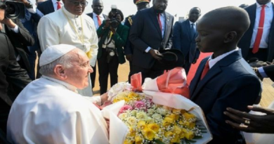 Papa Francisco inicia visita pastoral a Sudán del Sur