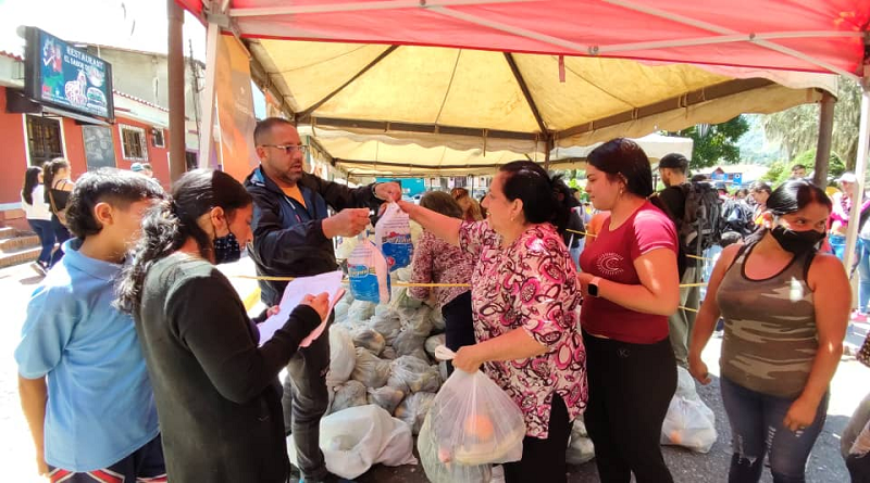 Benefician a familias del estado Mérida con la entrega de combos proteicos