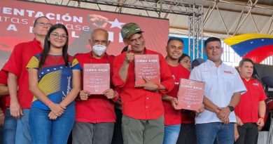 PSUV juramenta a equipos políticos de Sucre y Bolívar y firma del Acta de Compromiso Patriótico y Revolucionario