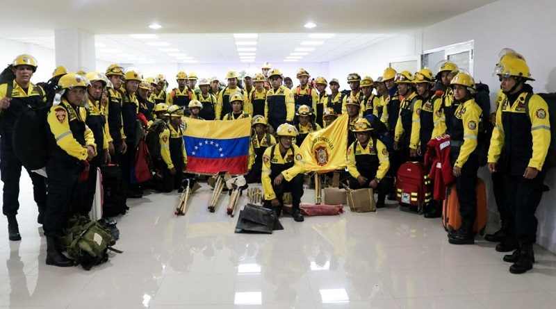 Fuerza de Tarea Humanitaria Simón Bolívar envía especialistas a Chile para combatir incendios forestales