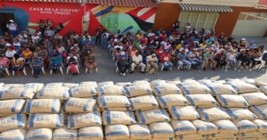 Más de 240 familias favorecidas con entrega de cemento en Las Tejerías, Aragua