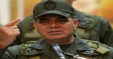 Padrino López: Venezuela responderá ante cualquier agresión a la soberanía