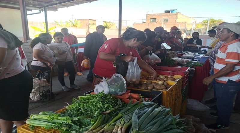 Feria del Campo Soberano benefició a más de 3 mil 500 habitantes en Carabobo
