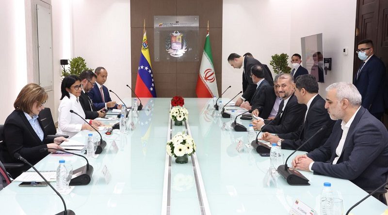 Vicepresidenta Delcy Rodríguez recibe a ministro de Exteriores de Irán