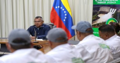 Autoridades revisan proyectos estructurantes para fortalecer el SEN