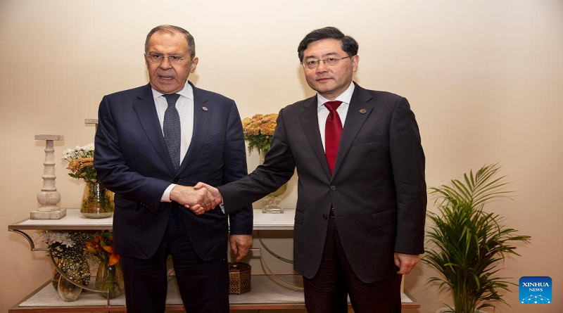 Cancilleres de China y Rusia dialogan sobre relaciones y crisis de Ucrania