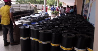 Entregan materiales para la rehabilitación de planteles educativos en el 23 de Enero