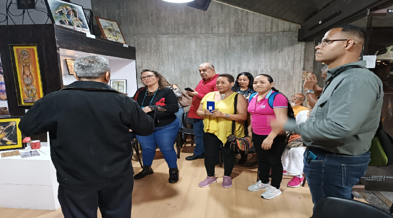 Red de Arte realiza "Un canto pictórico a la mujer" para homenajearlas