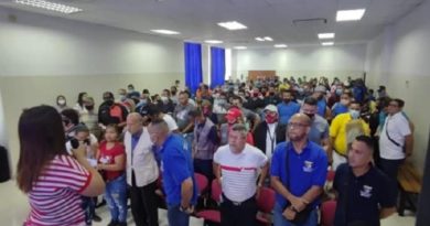 Entregan certificados y reconocimiento a delegados de prevención en Aragua