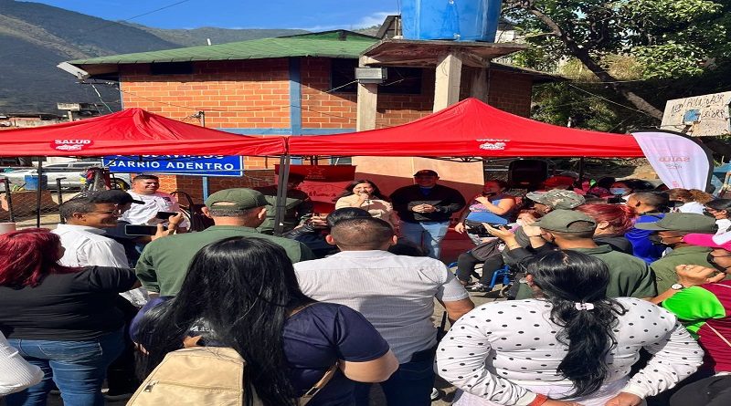 Entregan materiales para rehabilitar consultorio popular Divino Niño II en Blandín