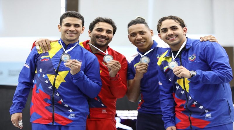 Venezuela obtiene medalla de plata en torneo internacional de espada masculina