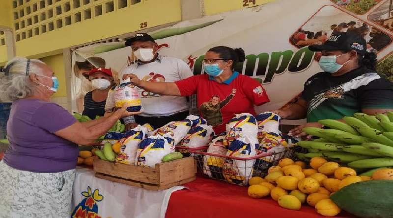 Más de doce toneladas de alimentos fueron distribuidos en sector La Esperanza del estado La Guaira
